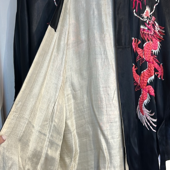 Black Satin Embroidered Chinese Dragon Robe *Amazing* - Unisex. - Picture 7 of 14
